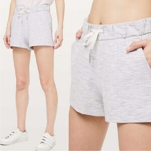 Lululemon On The Fly Wee Are From Space Nimbus Battleship Shorts Size 10